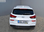 Hyundai i30 4