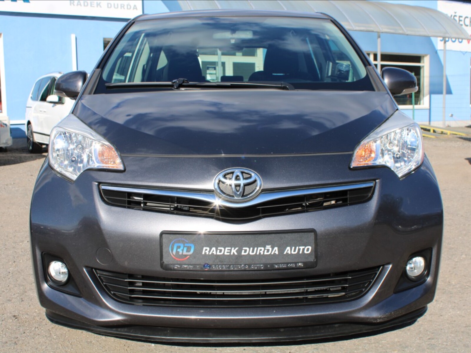 Toyota Yaris 2