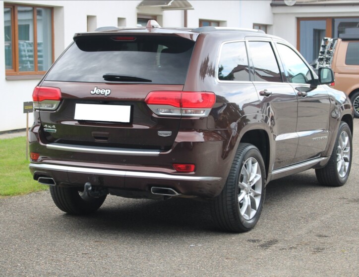 Jeep Grand Cherokee 4