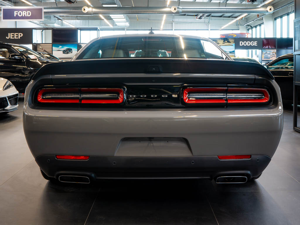 Dodge Challenger