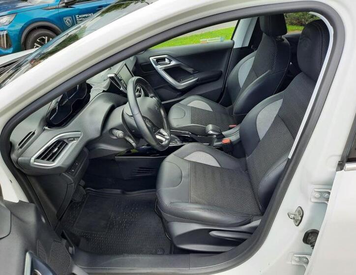 Peugeot 2008 12