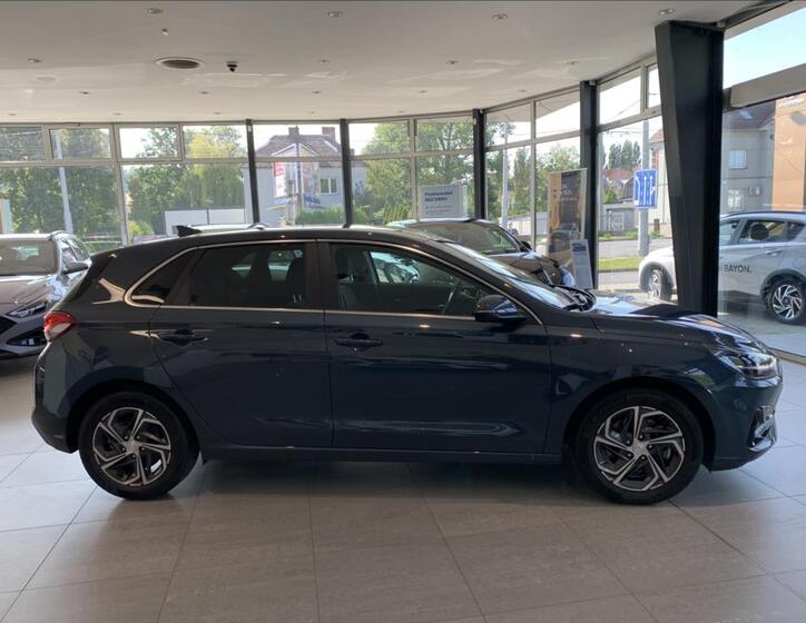 Hyundai i30 4