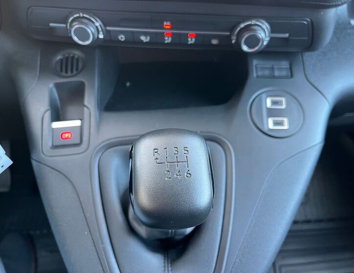Toyota ProAce 19