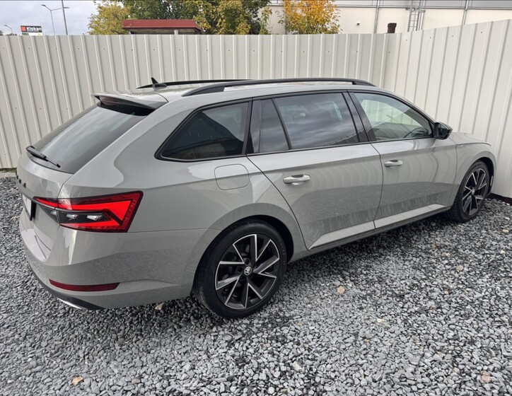 Škoda Superb 14