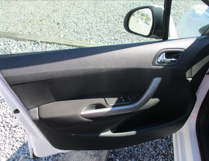Peugeot 308 13