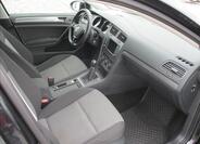 Volkswagen Golf 9