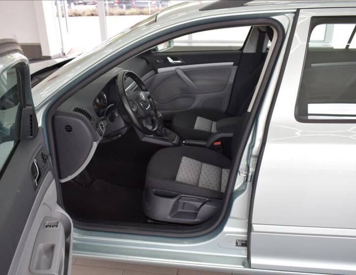 Škoda Octavia 10