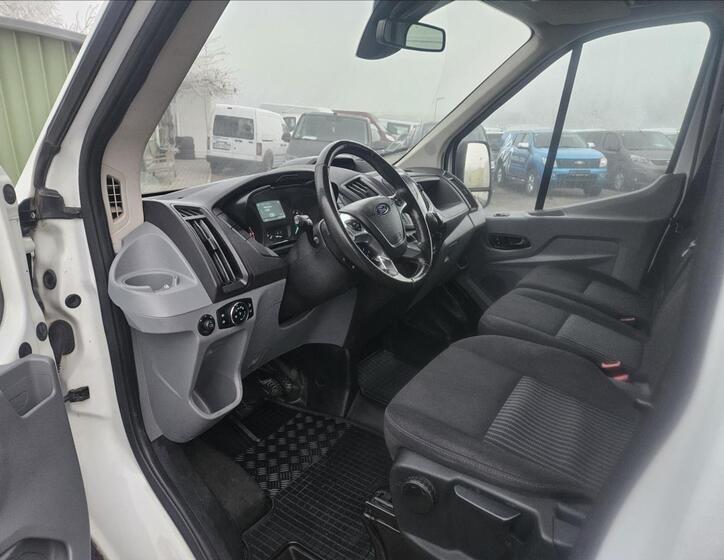Ford Transit 7