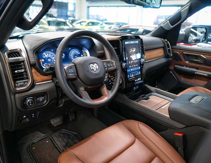 Dodge RAM 12