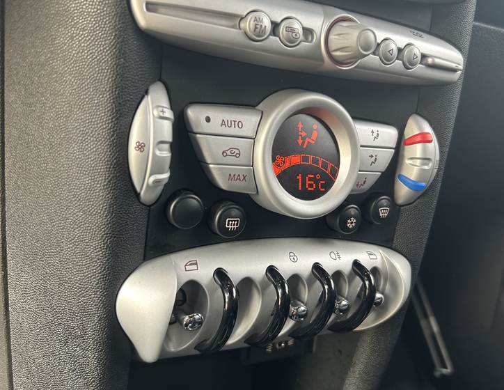 Mini Clubman 15