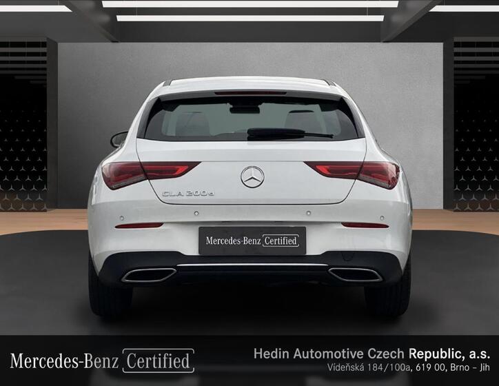 Mercedes-Benz CLA 4
