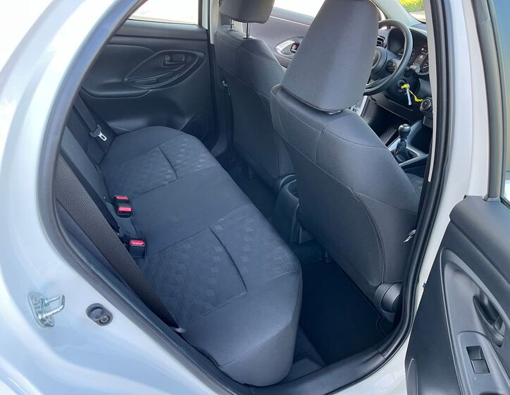Toyota Yaris 15