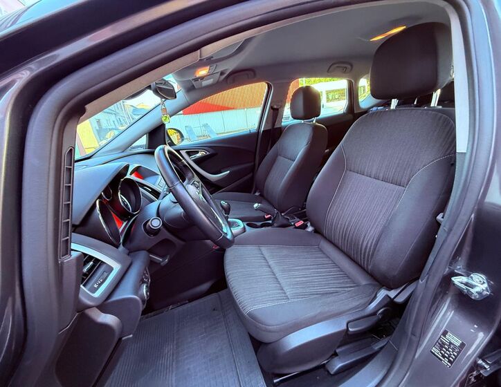 Opel Astra 12
