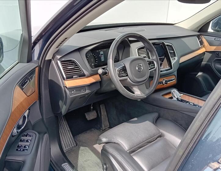 Volvo XC90 5