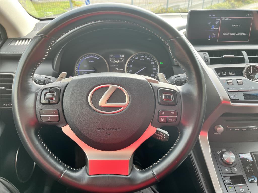 Lexus NX 300h