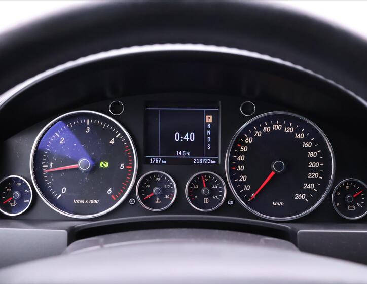 Volkswagen Touareg 20