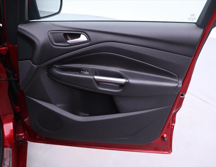 Ford Kuga 13