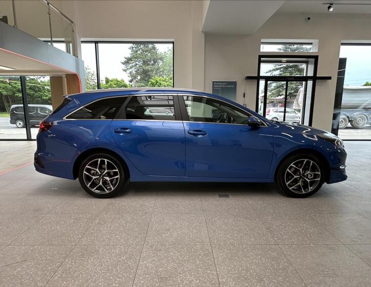 KIA Ceed 4