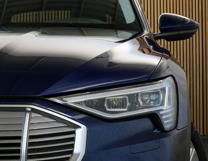 Audi e-tron 8