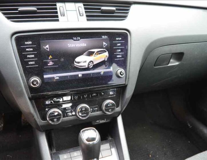 Škoda Octavia 10