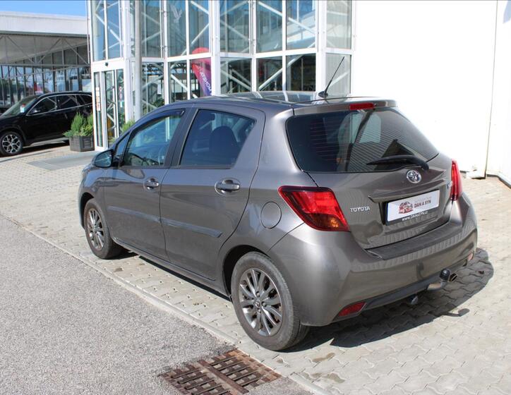Toyota Yaris 4