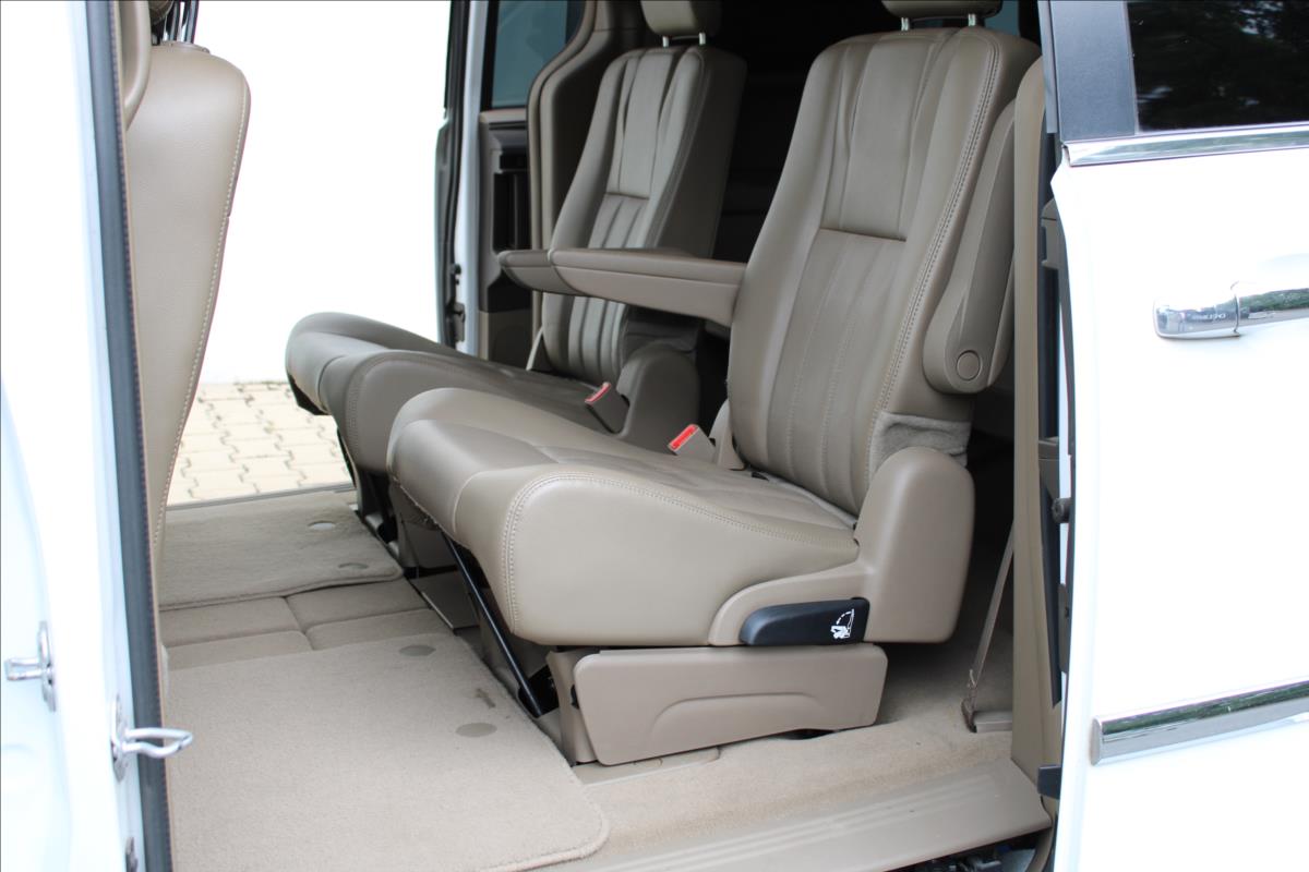Chrysler Town & Country