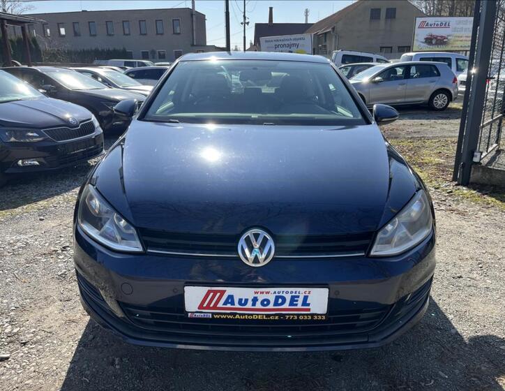 Volkswagen Golf 9