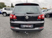 Volkswagen Tiguan 6
