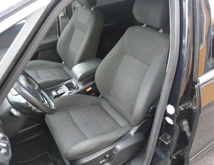 Ford S-MAX 10