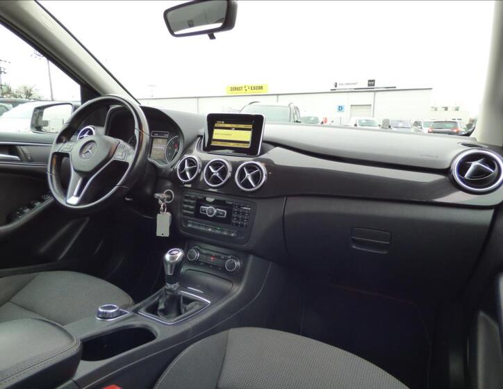 Mercedes-Benz Třídy B 48
