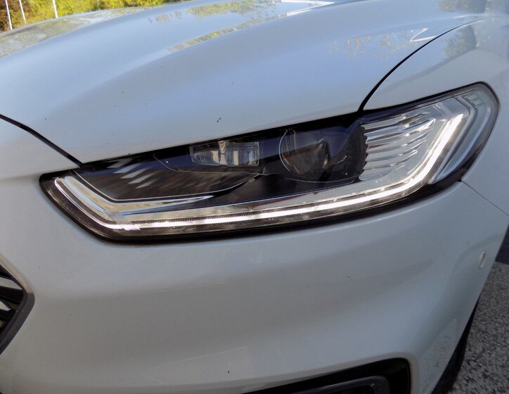 Ford Mondeo 44