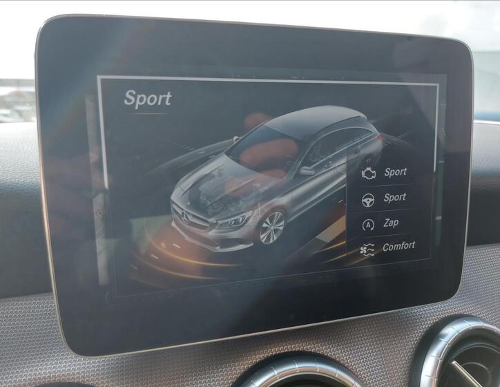 Mercedes-Benz CLA 30