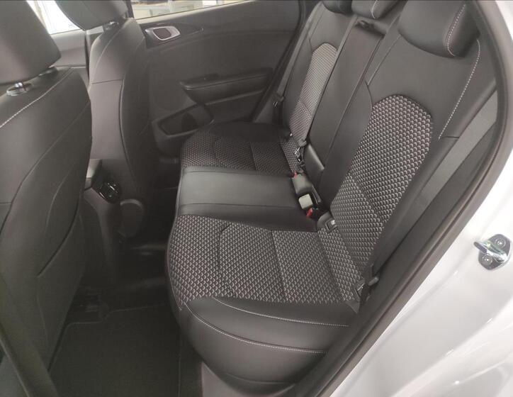 KIA XCeed 8
