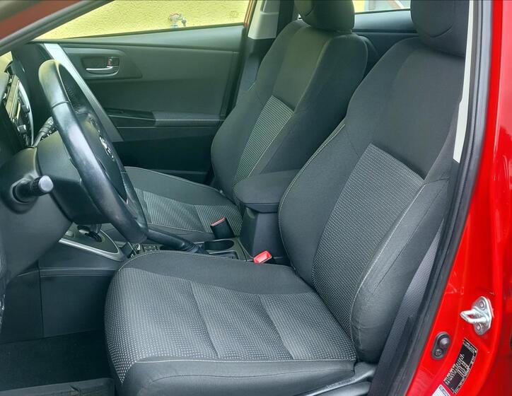 Toyota Auris 31