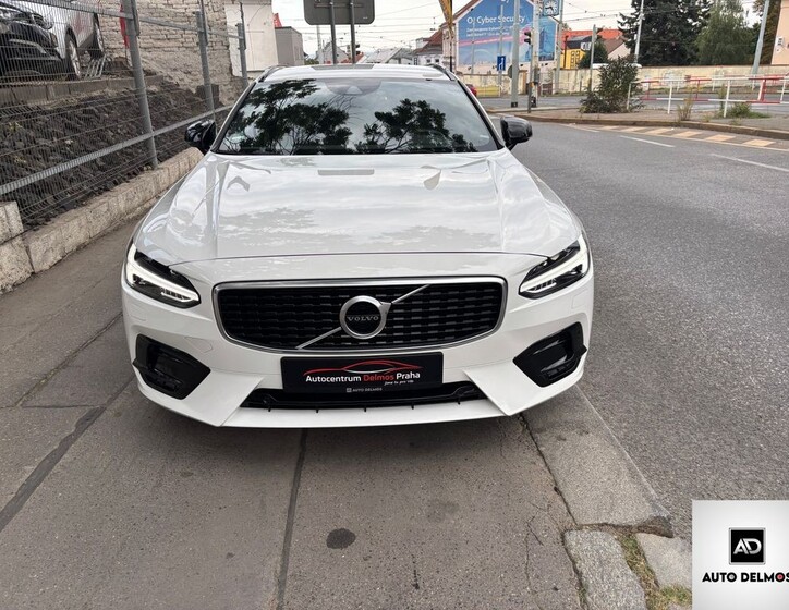 Volvo V90 11