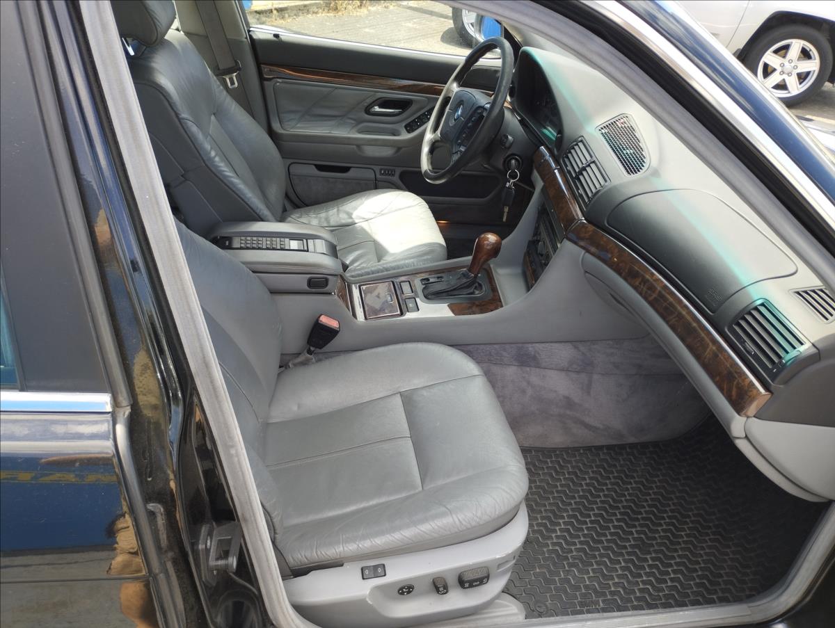 BMW Řada 7