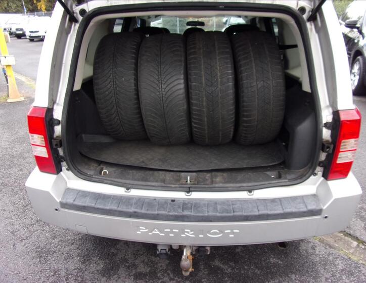 Jeep Patriot 12