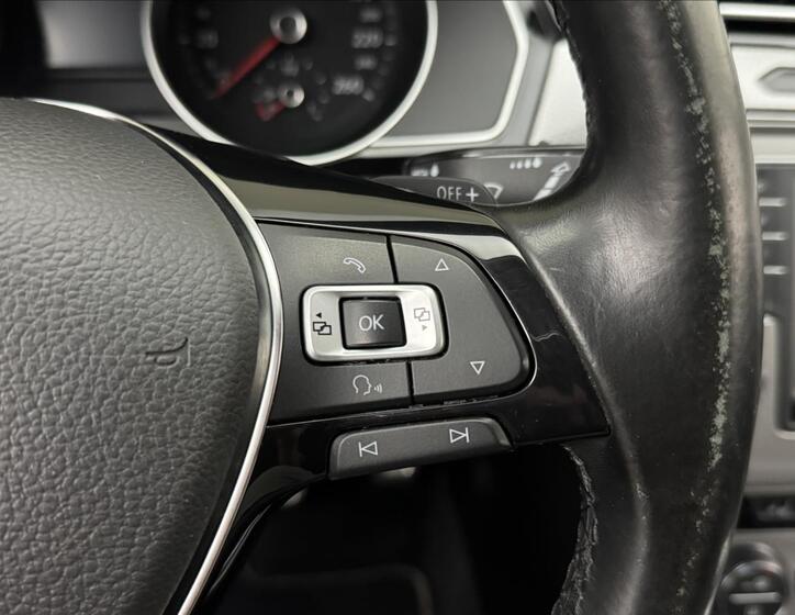 Volkswagen Passat 11