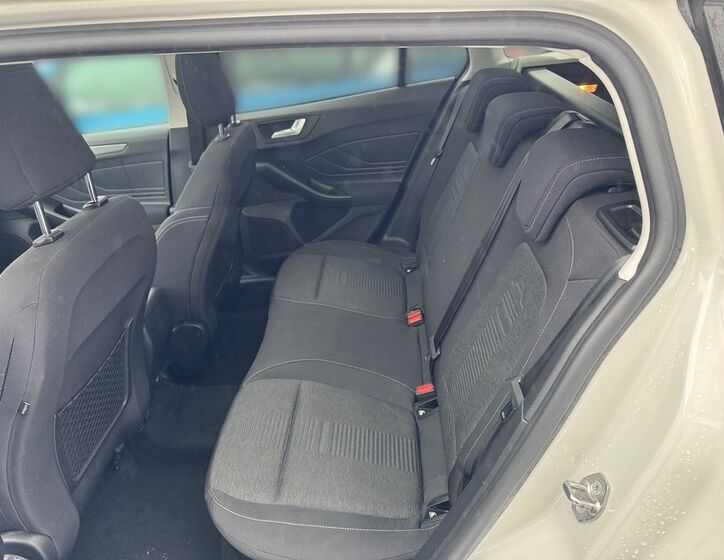 Ford Focus 11