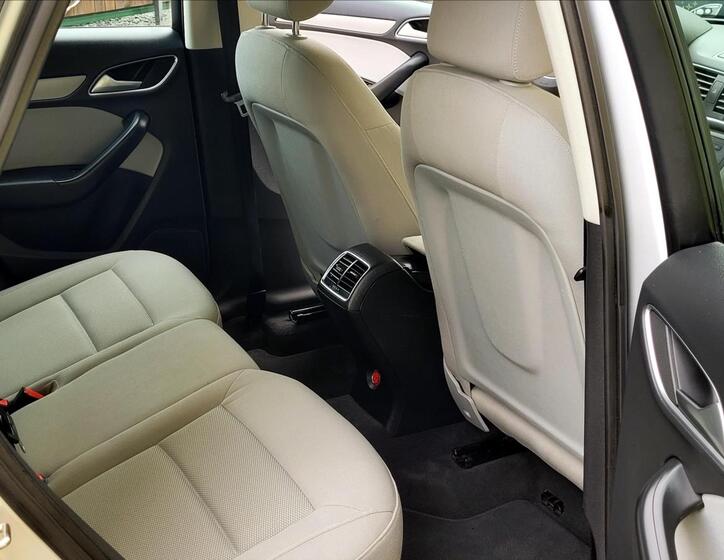 Audi Q3 25