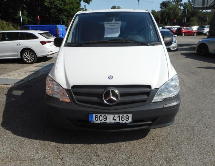 Mercedes-Benz Vito 2