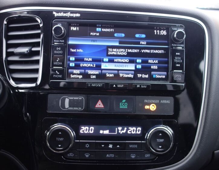 Mitsubishi Outlander 25
