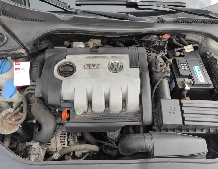 Volkswagen Golf 19