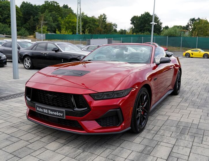 Ford Mustang 9