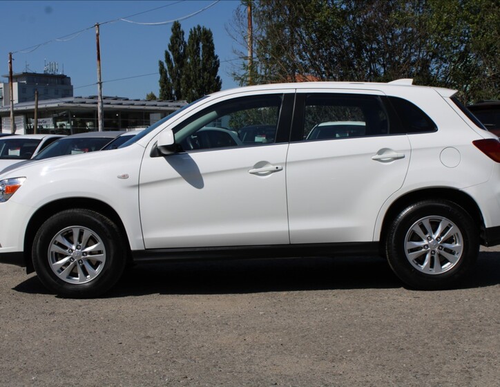 Mitsubishi ASX 8