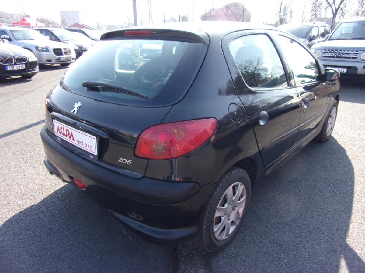 Peugeot 206