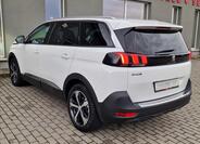 Peugeot 5008 8