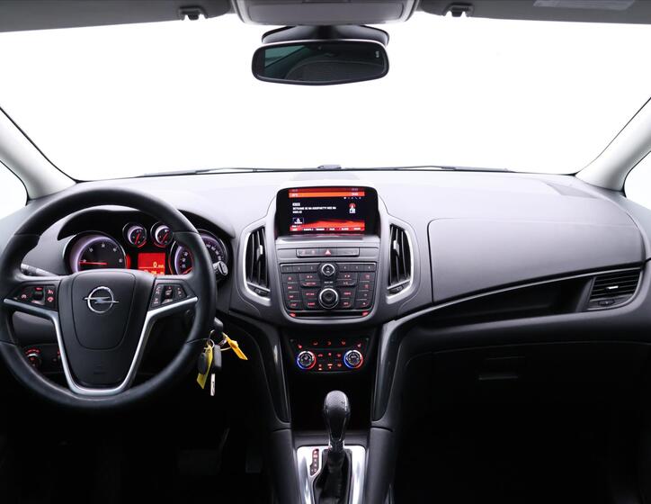 Opel Zafira 25