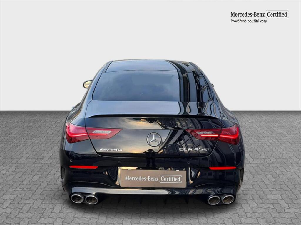 Mercedes-Benz CLA 4