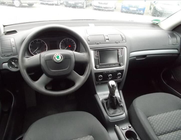 Škoda Octavia 16